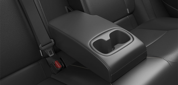 Tựa tay hàng ghế thứ hai